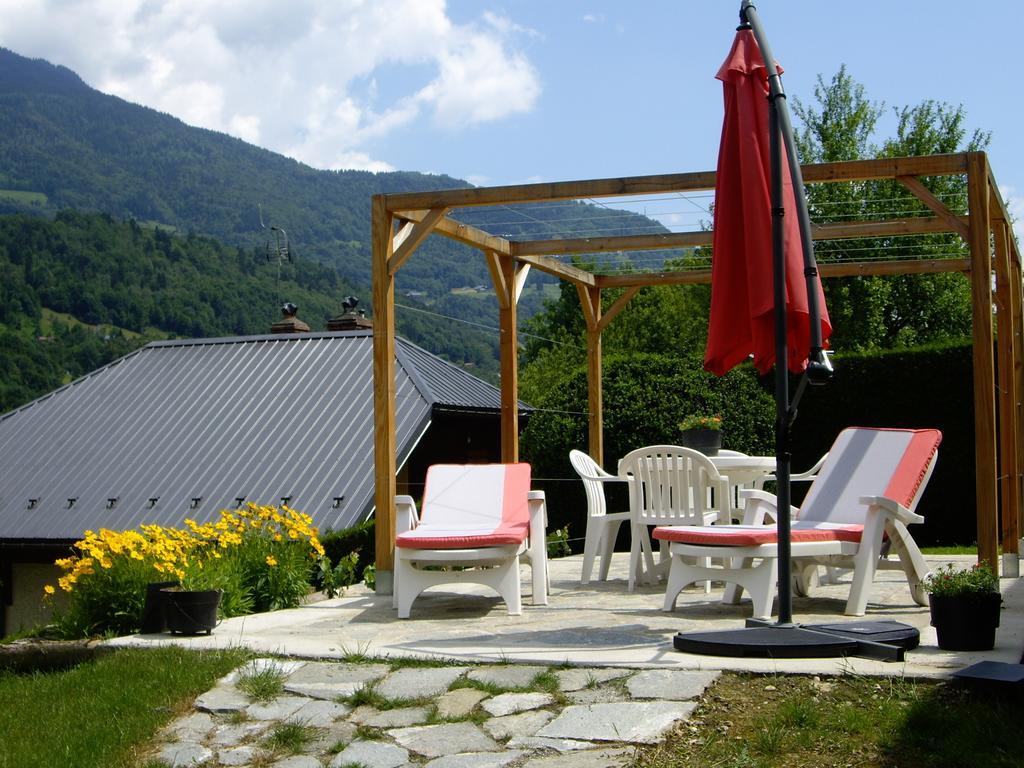 Chambres D'Hotes Les Pierres Taillees Thénésol Εξωτερικό φωτογραφία